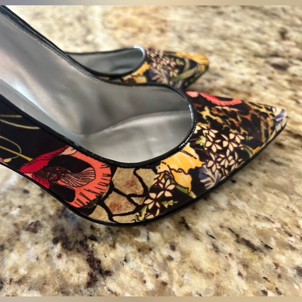 Guess Floral printed designer Heels